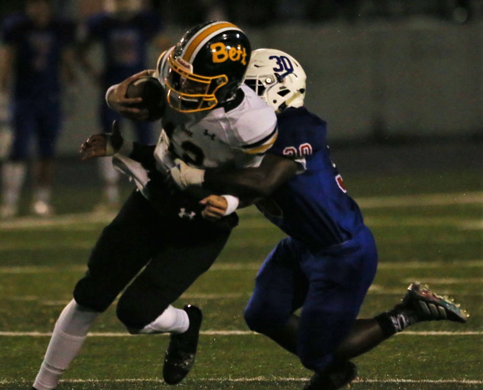 092421-qc-spt-bett-central fball5.jpg